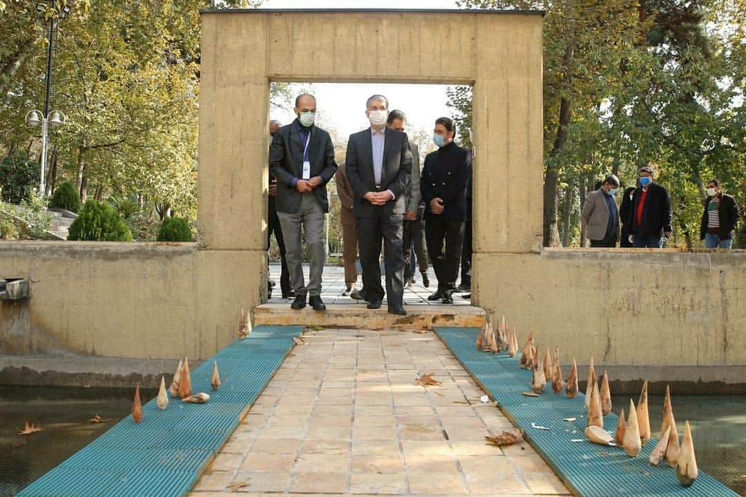 بازدید وزیر فرهنگ و ارشاد اسلامی از یازدهمین دو سالانه ملی سرامیک ایران